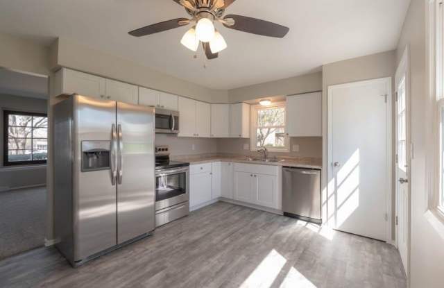 734 Normandy Cir photos photos