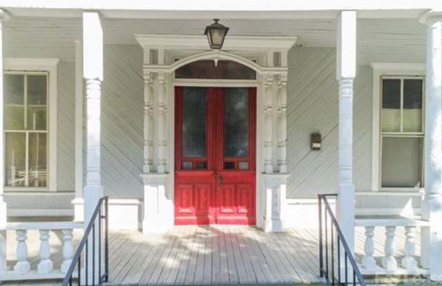 124 Reid Street Gallery 2