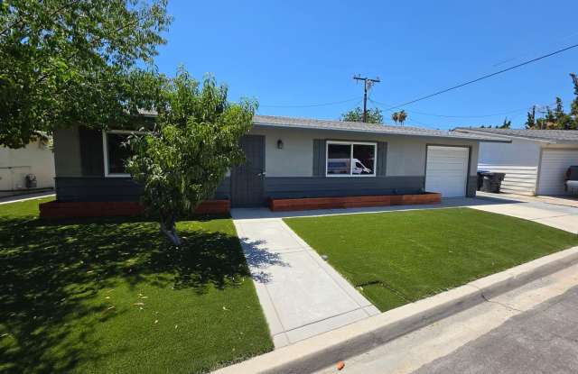 55+ Community Two Bedrooms One Bath Gallery 1
