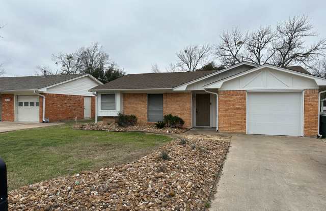 4 bed/2 bath Bryan home photos photos
