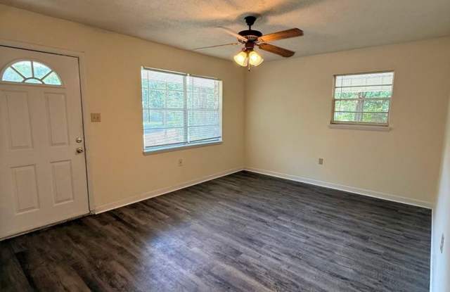 3 Bedroom House For Rent  in South Augusta Gallery 4