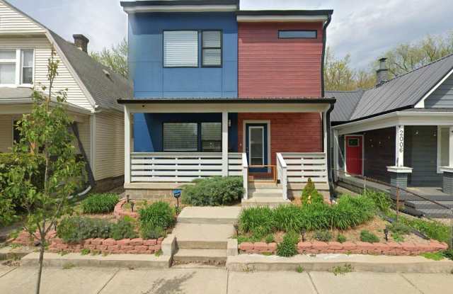 Spacious 3-Bedroom Home with Vaulted Ceilings, Loft & Fenced Yard photos photos