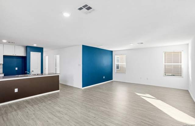 13528 Barton Cove Gallery 4