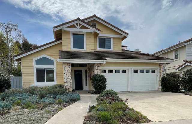 *Lease takeover available in September* 4 Bedroom, 3 Bathroom home with unbeatable views in SLO! photos photos