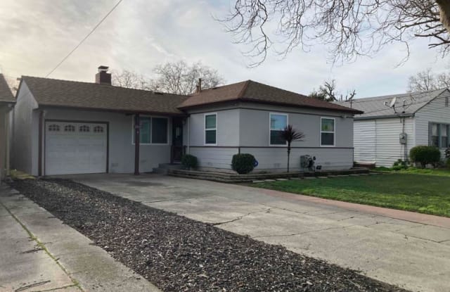 17539 via rincon - 17539 Via Rincon, San Lorenzo, CA 94580