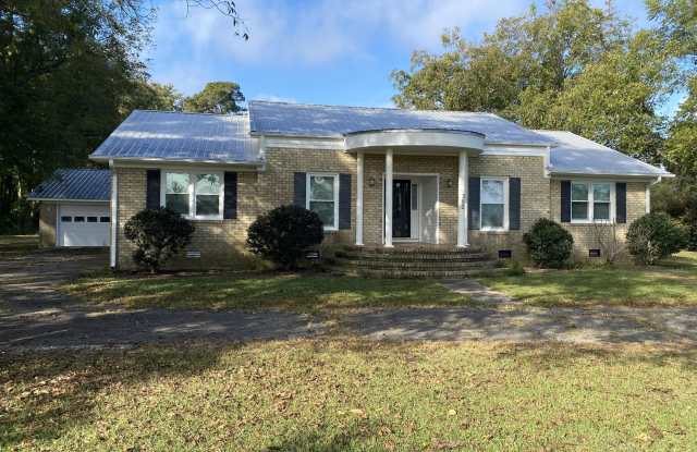 380 A I Taylor Road - 380 A I Taylor Road, Onslow County, NC 28574