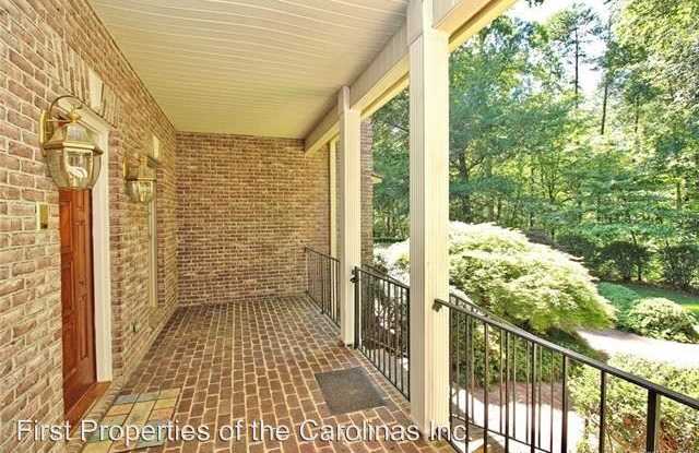 3011 Vanhook Dr. Gallery 3