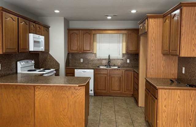 2402 Stonecrest Drive Gallery 3