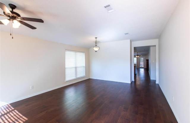 4032 PALACE Place Gallery 2