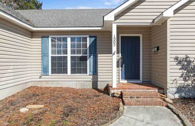 City Living with Space to Relax – 3BR/2BA Gallery 4