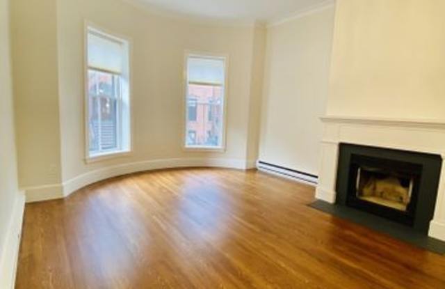 39 Upton Street Gallery 2