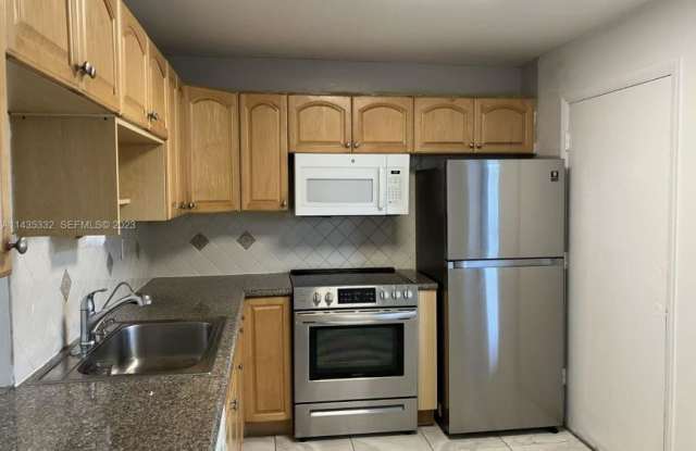 1601 NE 191st St # B316 photos photos