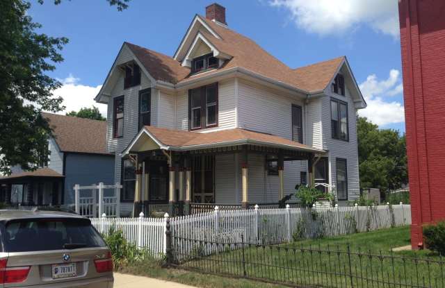1024 Tippecanoe St Gallery 2