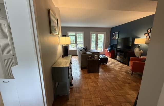 3439 Martha Custis Drive Gallery 2