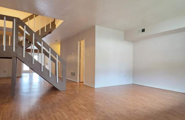 2604 Dogwood Court Gallery 2