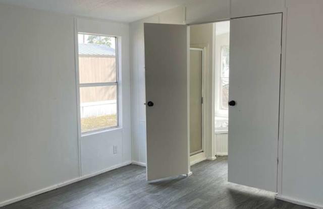 4206 Wilson Road - 18 Gallery 2