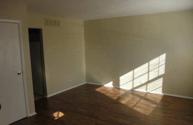 1386 Harford Square Drive Gallery 2