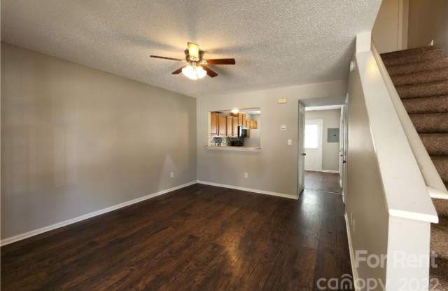 268 South Circle Drive NW Gallery 3