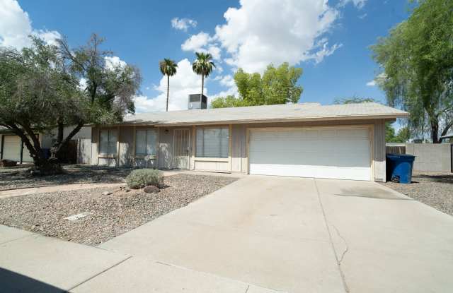 3642 West Carla Vista Drive Gallery 1