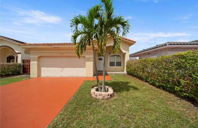 14105 SW 168th Ln - 14105 Southwest 168th Lane, Richmond West, FL 33177