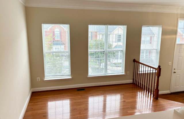 25372 DAMASCUS PARK Terrace Gallery 2