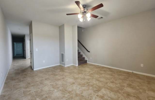 15572 Palmira Avenue Gallery 3
