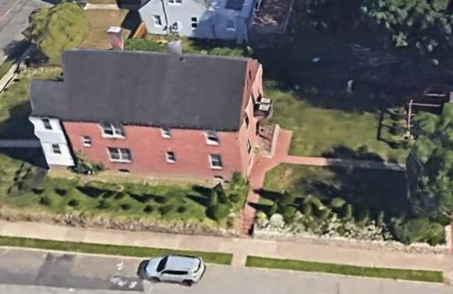 925 Wayne Street unit: 1 photos photos