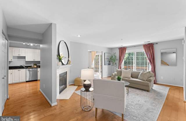 11706 ROCKAWAY Lane Gallery 3