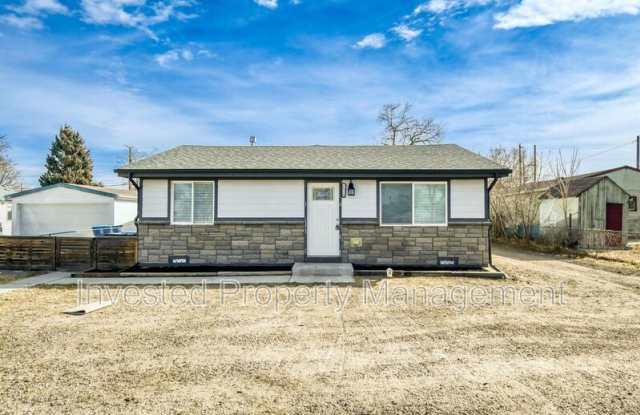 6820 Niagara Street - 6820 Niagara Street, Commerce City, CO 80022