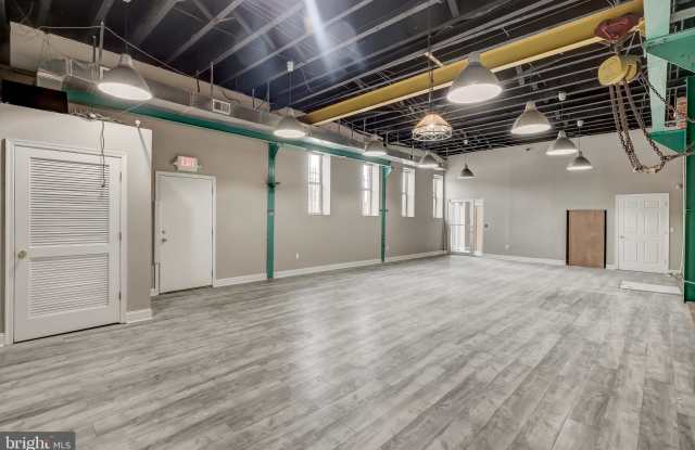 20 S CENTRAL AVENUE Gallery 4