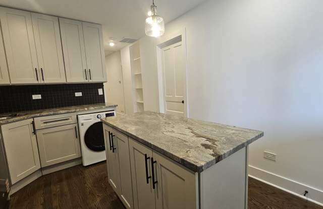 2541 North Southport Avenue photos photos 2541 North Southport Avenue photos photos