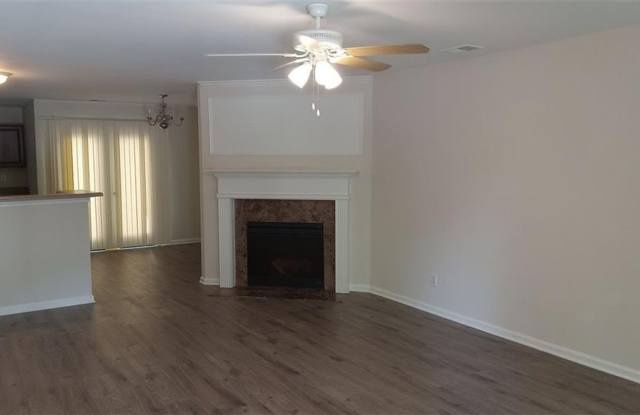 755 CRESTWELL Circle SW Gallery 3