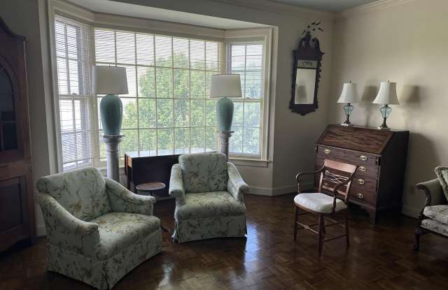 111 Woodland Avenue Gallery 4