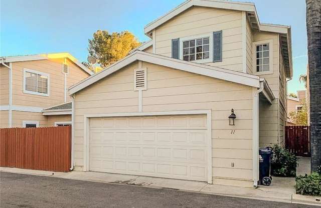 17726 Kinzie Street photos photos