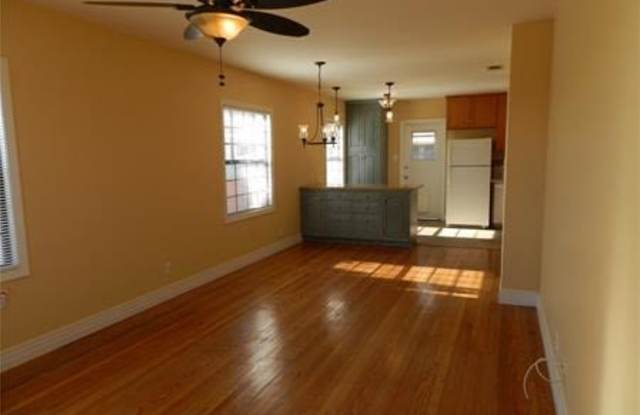 2507 Patton Ave. Gallery 3