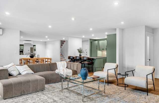 935 Washington St 8 photos photos