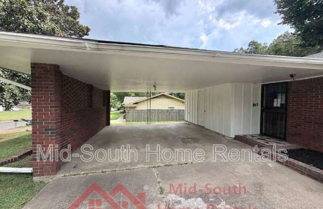 3831 Hermitage Drive Gallery 4