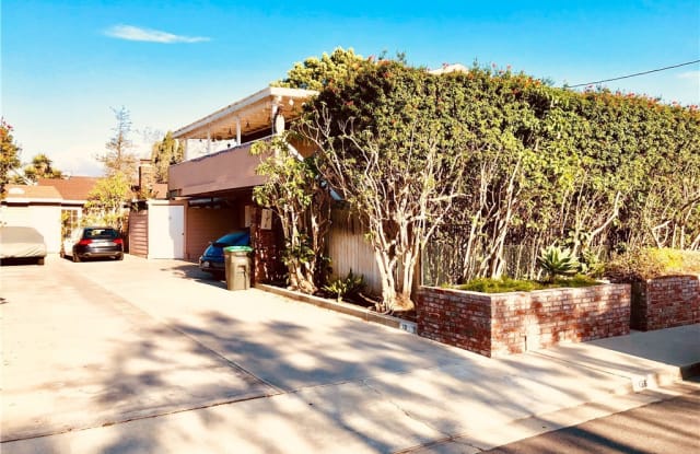 136 Cecil Place - 136 Cecil Place, Costa Mesa, CA 92627