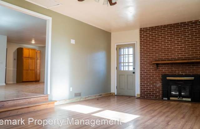 125 Creekwood Drive Gallery 3