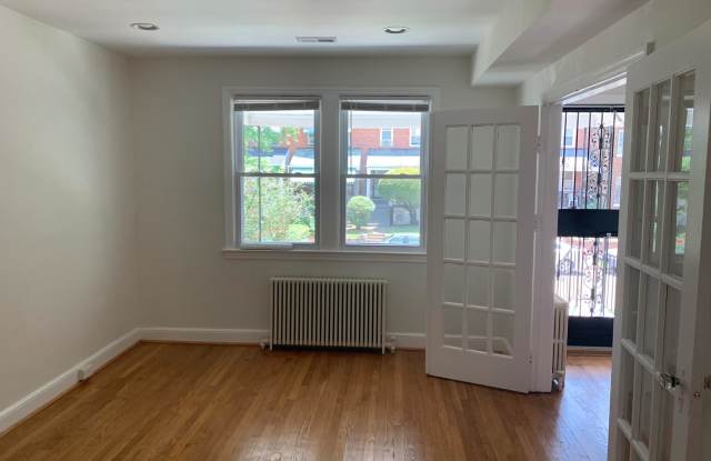 1326 HOLBROOK STREET NE Gallery 3