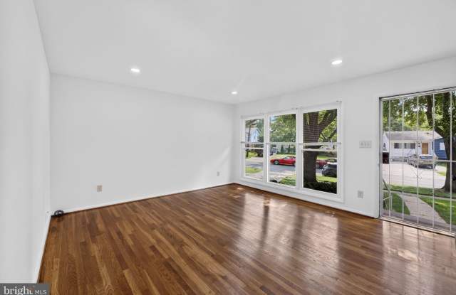 13500 TURKEY Parkway Gallery 2