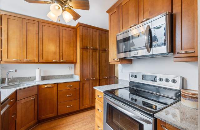 1015 Aoloa Place - 1015 Aoloa Place, Honolulu County, HI 96734