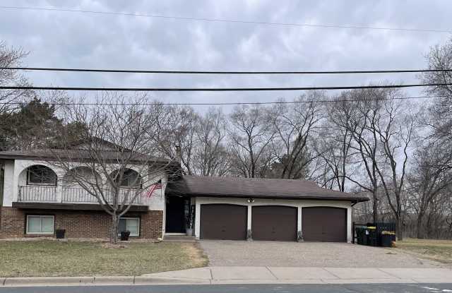 5301 Edgewood Dr photos photos