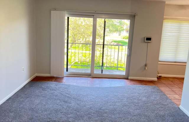 6976 HANOVER PARKWAY Gallery 2