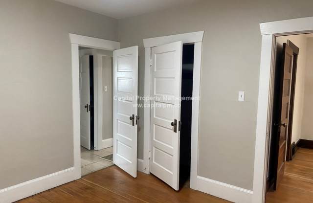 2 Bedroom House Gallery 4