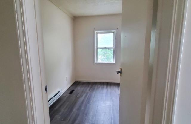 817 South Elm Avenue - 2 Gallery 2