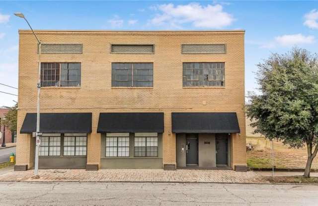 308 St Louis unit: 107 photos photos