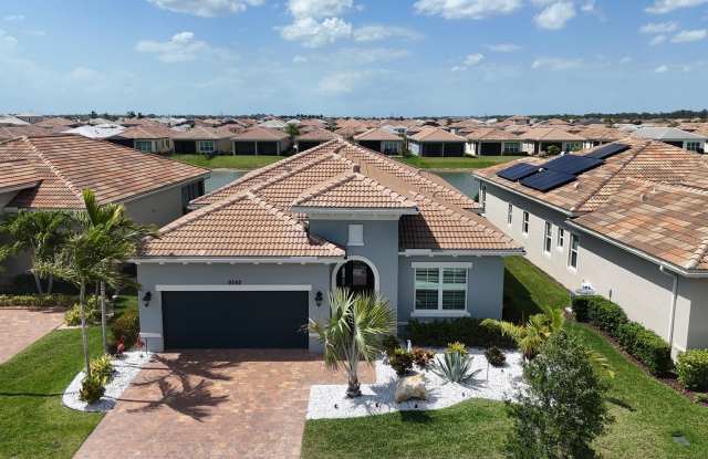 9282 SW Miracoli Way Gallery 2