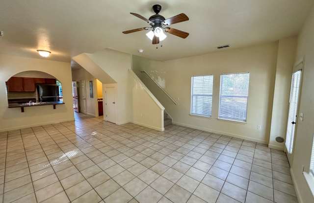 210 NW 10th St - 210 Northwest 10th Street, Gainesville, FL 32601