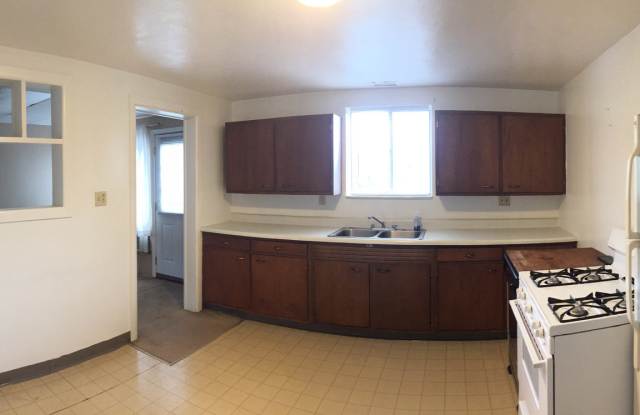 1 Bedroom House Millvale photos photos